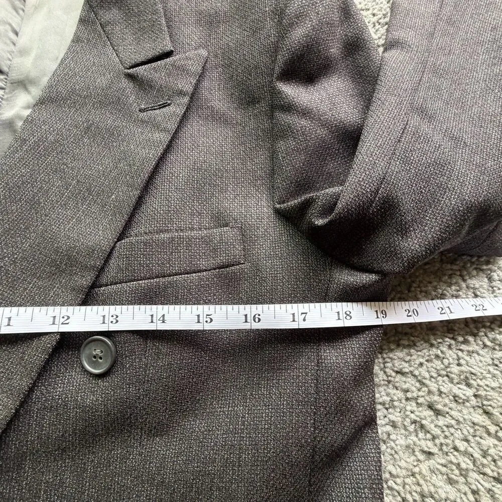 Vintage Mens 37 Wool Blazer Double Breasted Made USA Gray Peak Lapel Suit Jacket